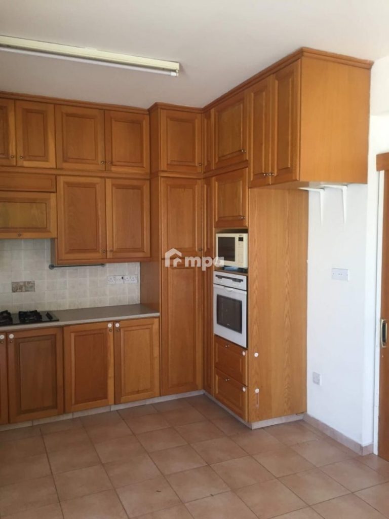 3 Bedroom House for Sale in Latsia, Nicosia District