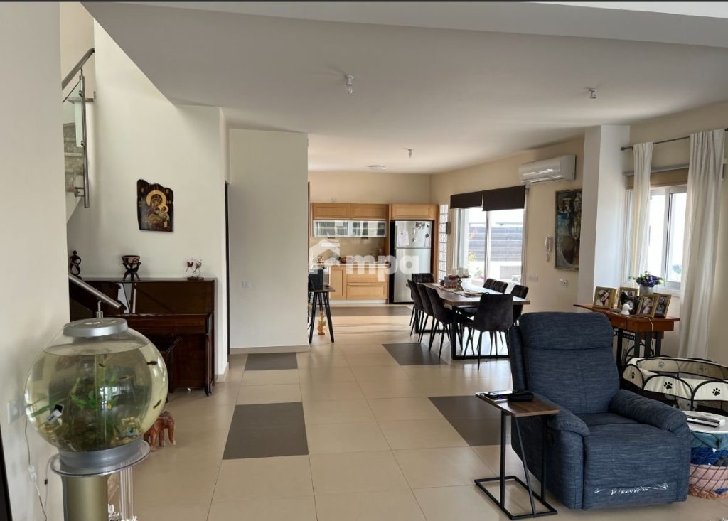 5 Bedroom House for Sale in Lakatamia, Nicosia District
