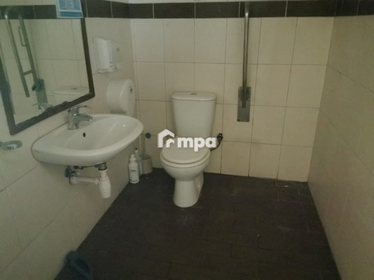 200m² Building for Sale in Aglantzia, Nicosia District
