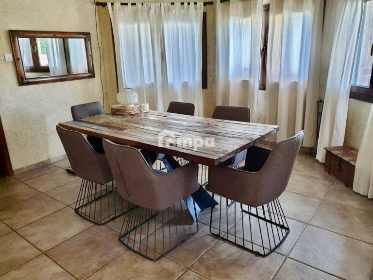 3 Bedroom House for Sale in Strovolos, Nicosia District