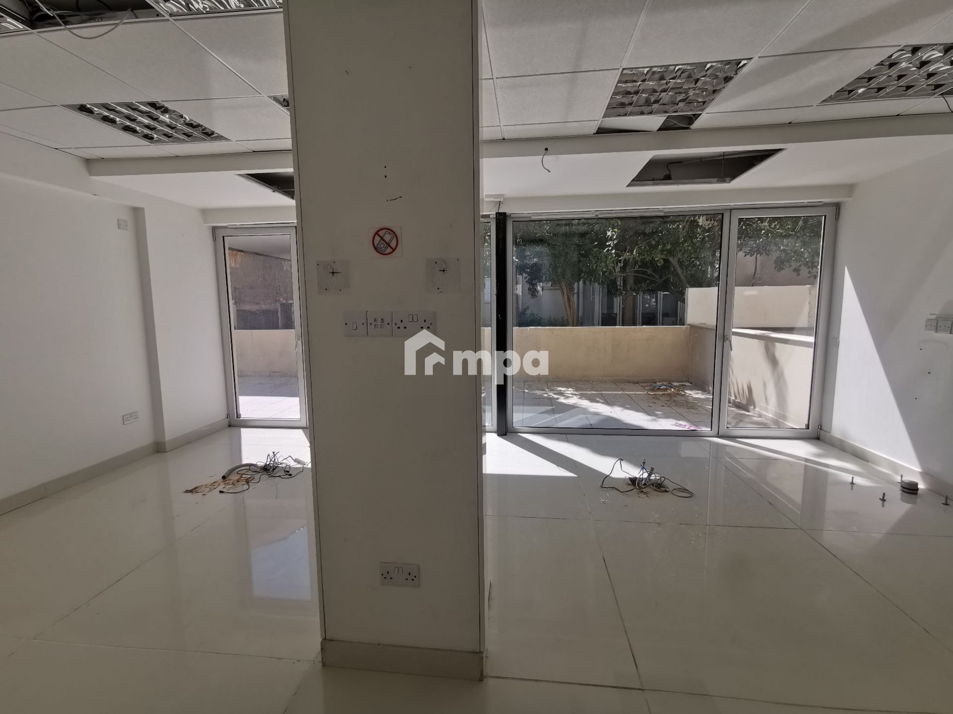 85m² Commercial for Rent in Engomi, Nicosia District