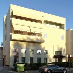 85m² Commercial for Rent in Engomi, Nicosia District