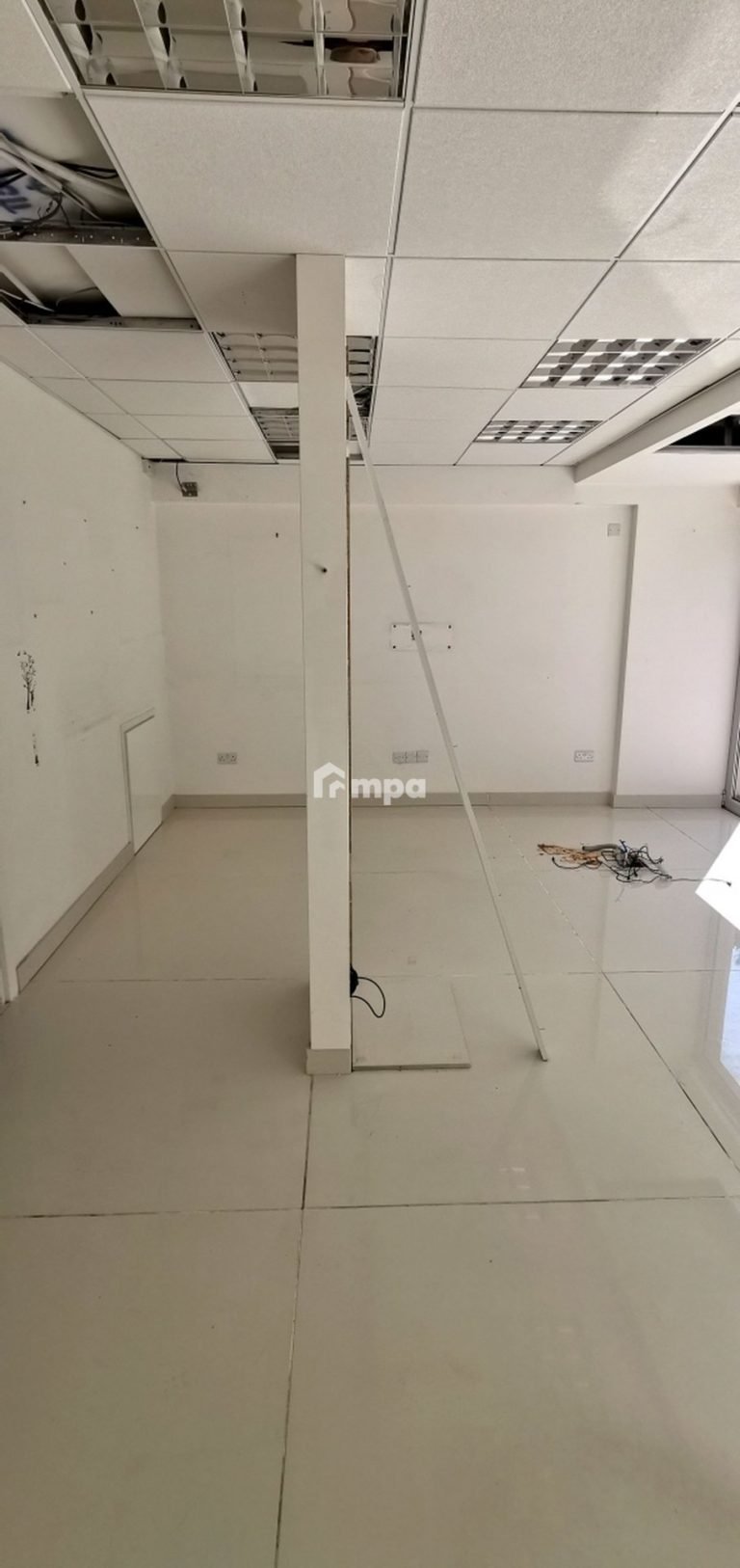 85m² Commercial for Rent in Engomi, Nicosia District