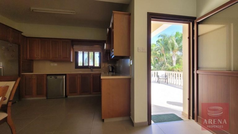 5 Bedroom House for Sale in Paralimni, Famagusta District