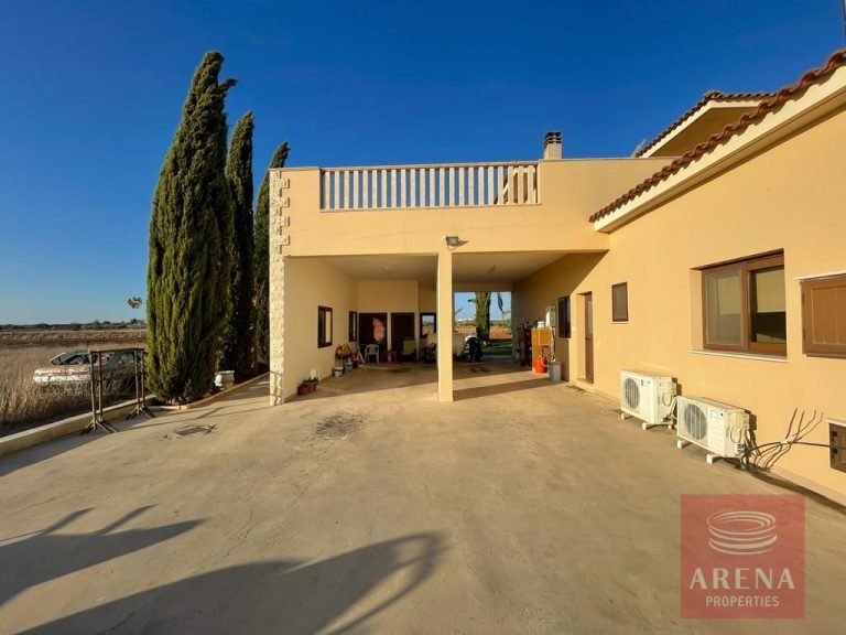 5 Bedroom House for Sale in Liopetri, Famagusta District