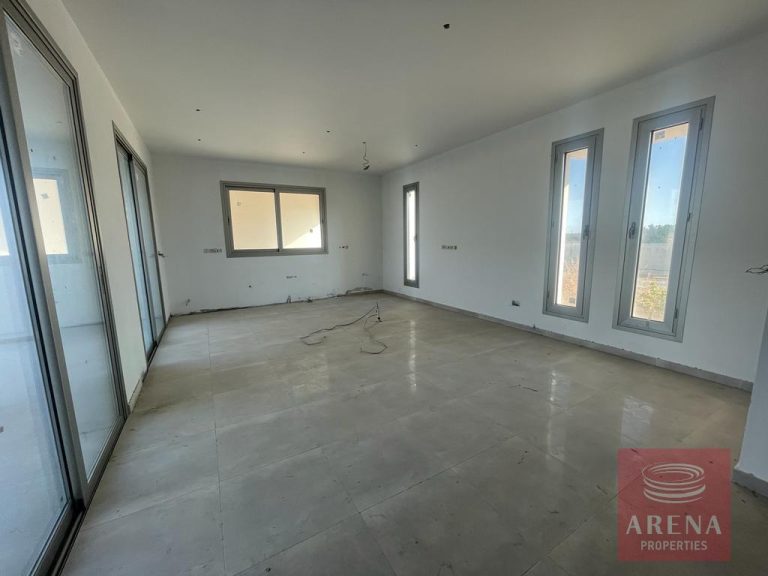 3 Bedroom House for Sale in Kalavasos, Larnaca District