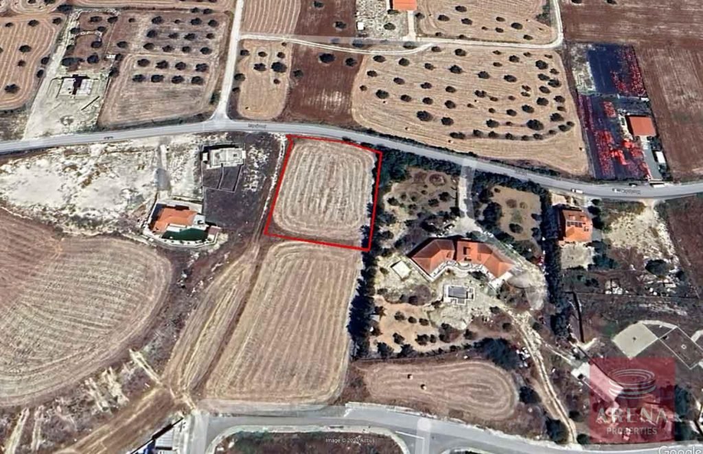 2,521m² Land for Sale in Aradippou, Larnaca District