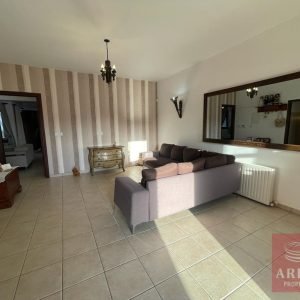 4 Bedroom House for Sale in Aradippou, Larnaca District