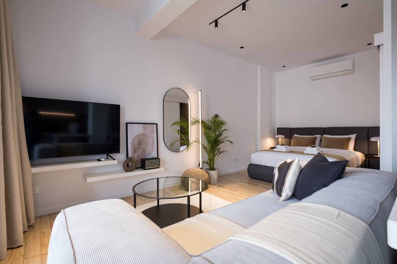 OLYMPIA SUITES