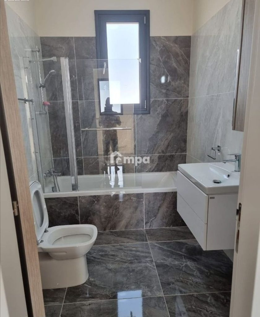 4 Bedroom House for Rent in Mazotos, Larnaca District