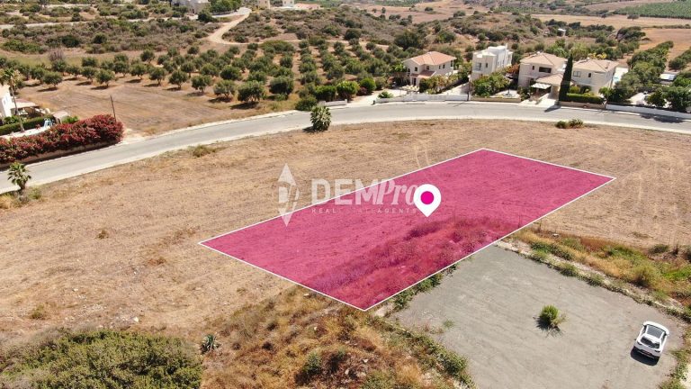 1,361m² Plot for Sale in Kouklia, Paphos District