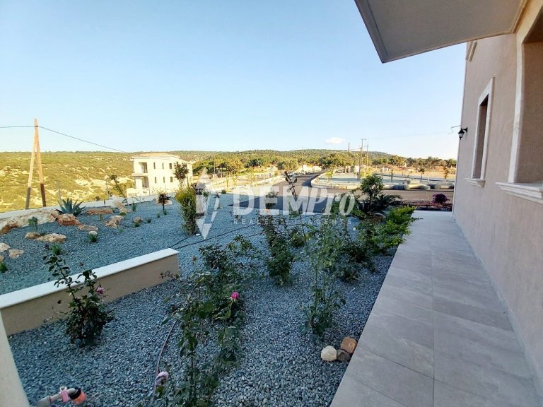 6+ Bedroom Villa for Sale in Peyia, Paphos District