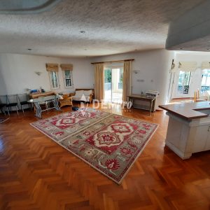 5 Bedroom Villa for Sale in Kissonerga, Paphos District