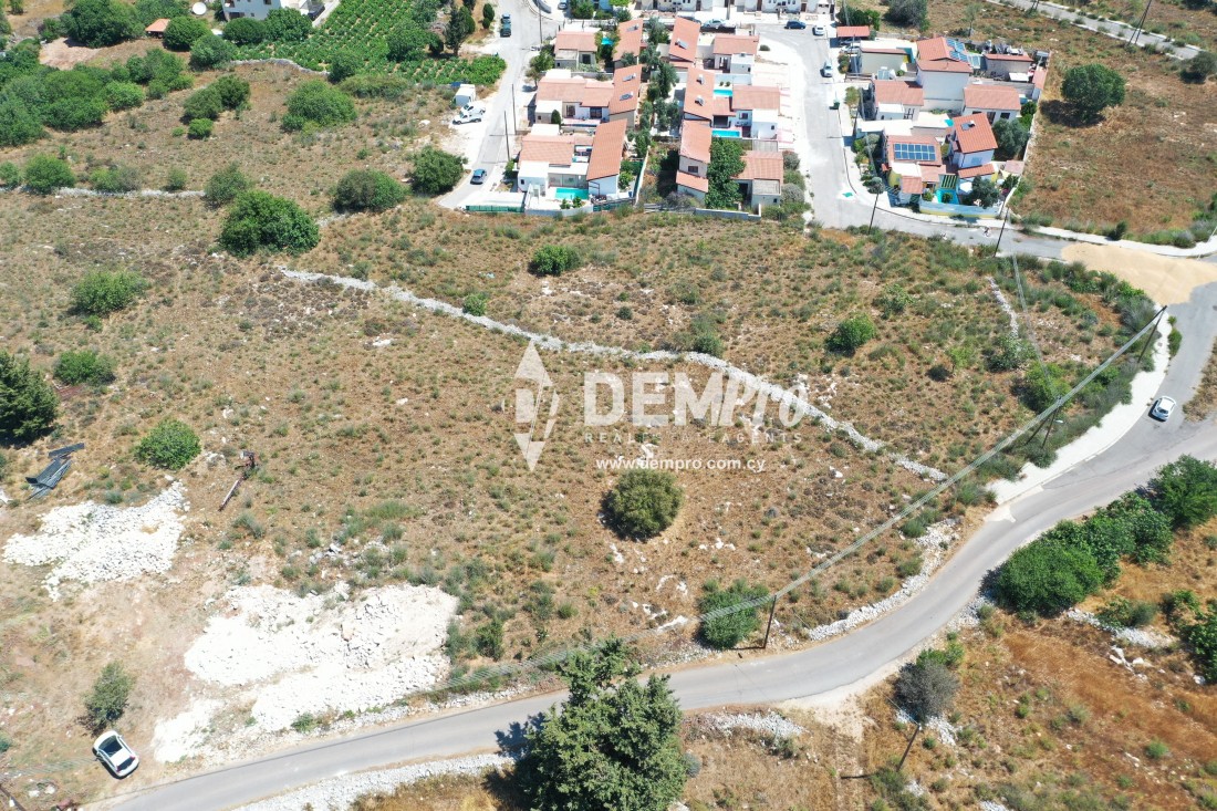 4,430m² Plot for Sale in Paphos District