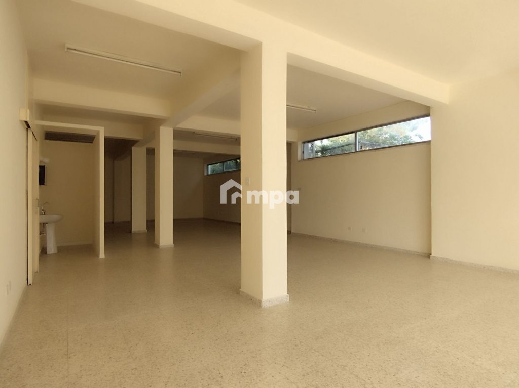 150m² Office for Rent in Makedonitissa, Nicosia District
