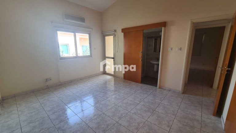 4 Bedroom House for Sale in Strovolos, Nicosia District