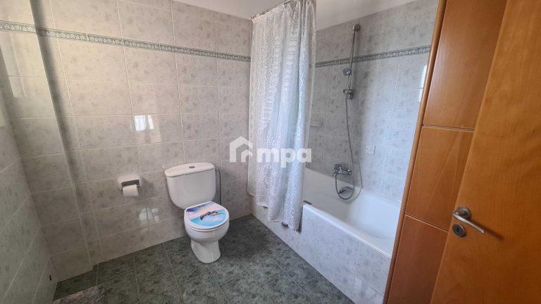 4 Bedroom House for Sale in Strovolos, Nicosia District