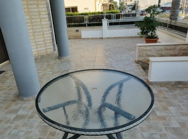 3 Bedroom House for Rent in Kato Polemidia, Limassol District