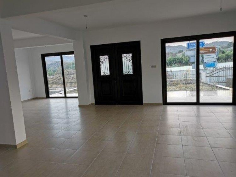 4 Bedroom House for Rent in Eptagoneia, Limassol District