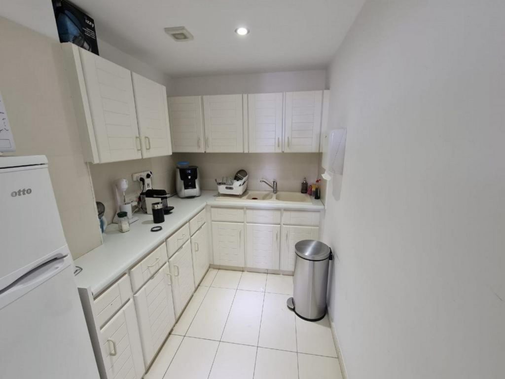 190m² Office for Rent in Limassol District