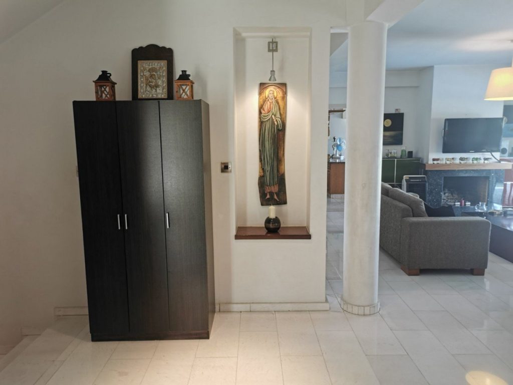 5 Bedroom House for Rent in Agios Tychonas, Limassol District