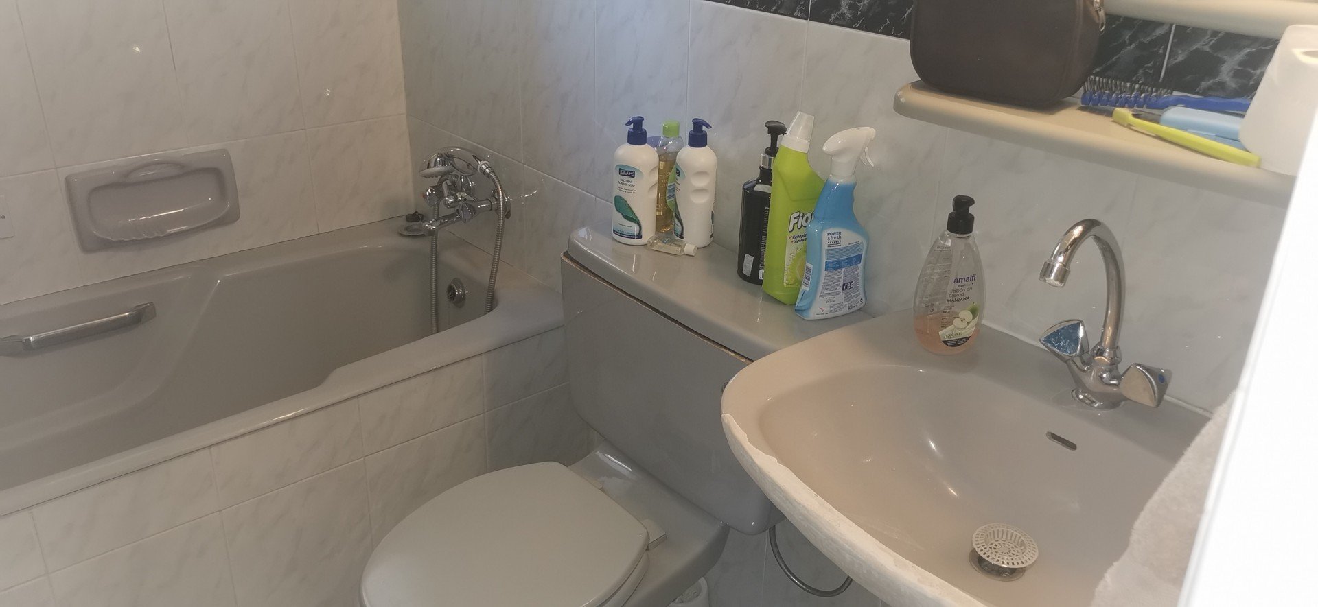 90m² Office for Rent in Limassol – Agia Zoni