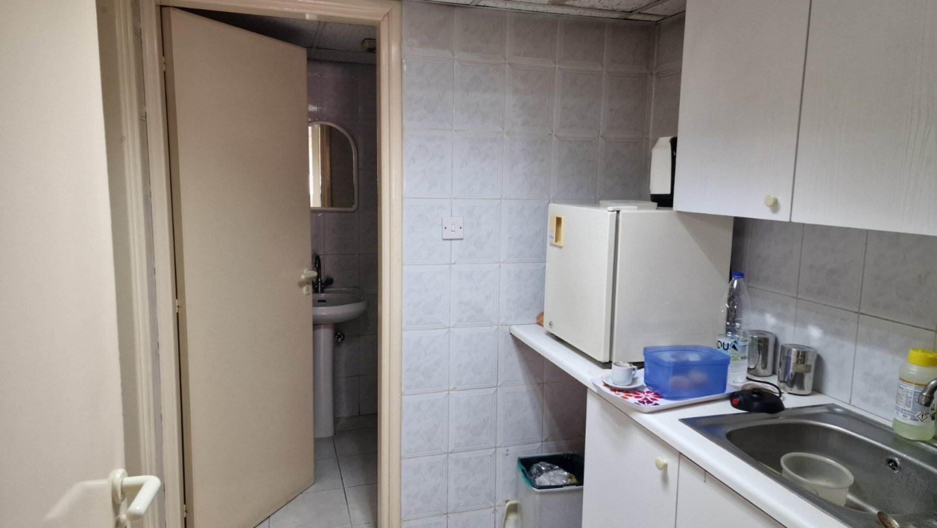 175m² Office for Rent in Limassol District