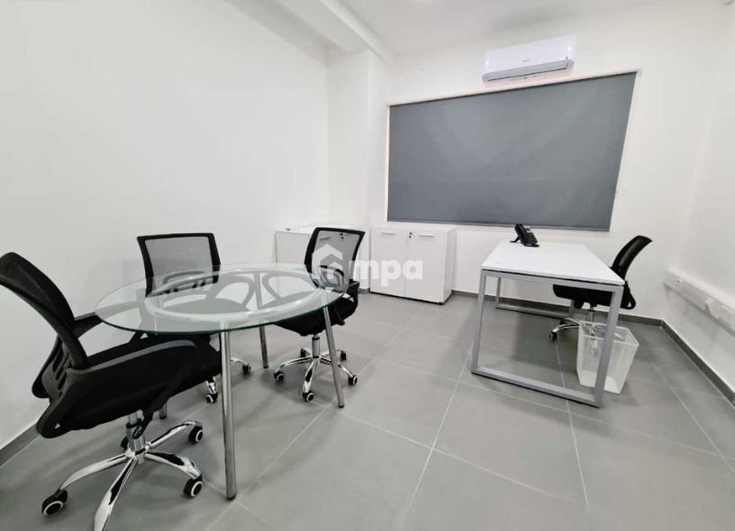11m² Office for Rent in Agios Dometios, Nicosia District