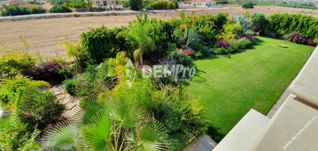 5 Bedroom House for Rent in Peyia, Paphos District