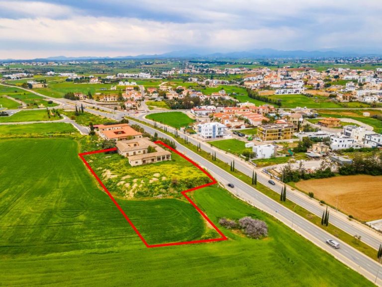 7,428m² Plot for Sale in Lakatameia – Agios Nikolaos, Nicosia District