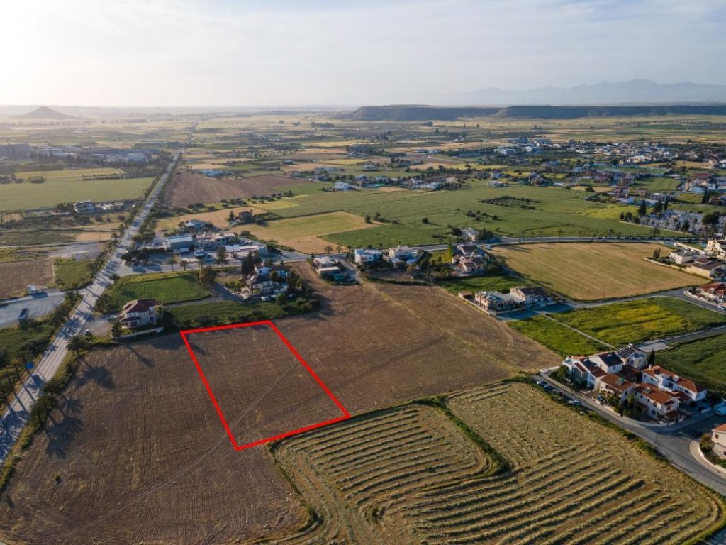 4,683m² Plot for Sale in Athienou, Larnaca District