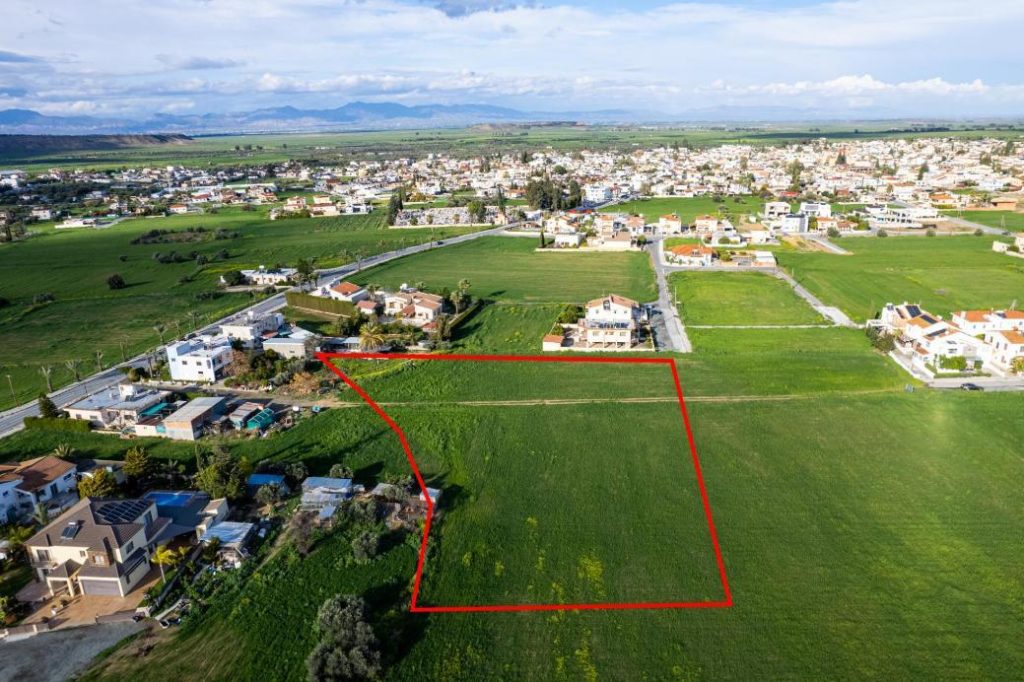 7,024m² Plot for Sale in Athienou, Larnaca District