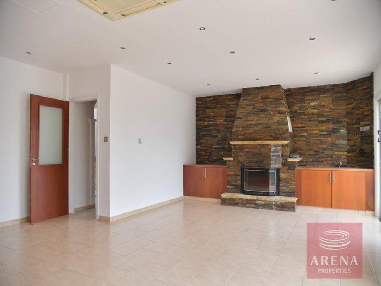 5 Bedroom Villa for Sale in Kiti, Larnaca District