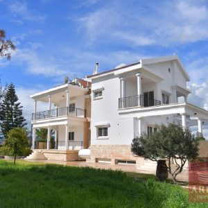 5 Bedroom Villa for Sale in Kiti, Larnaca District
