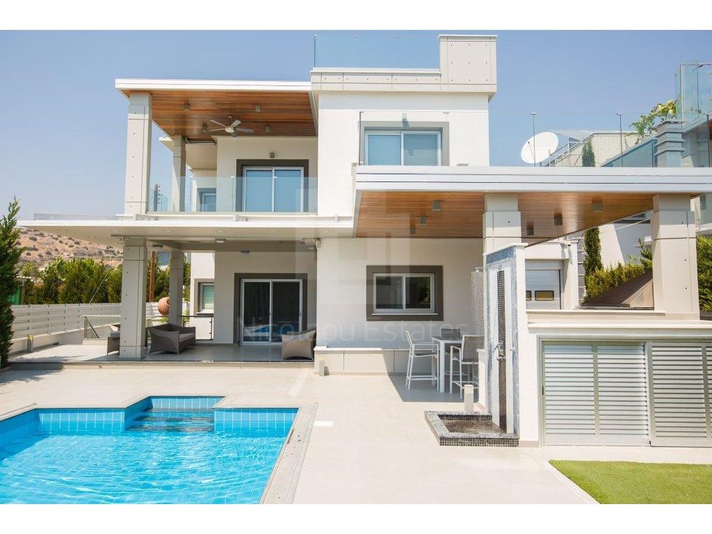 4 Bedroom House for Sale in Agios Tychonas, Limassol District