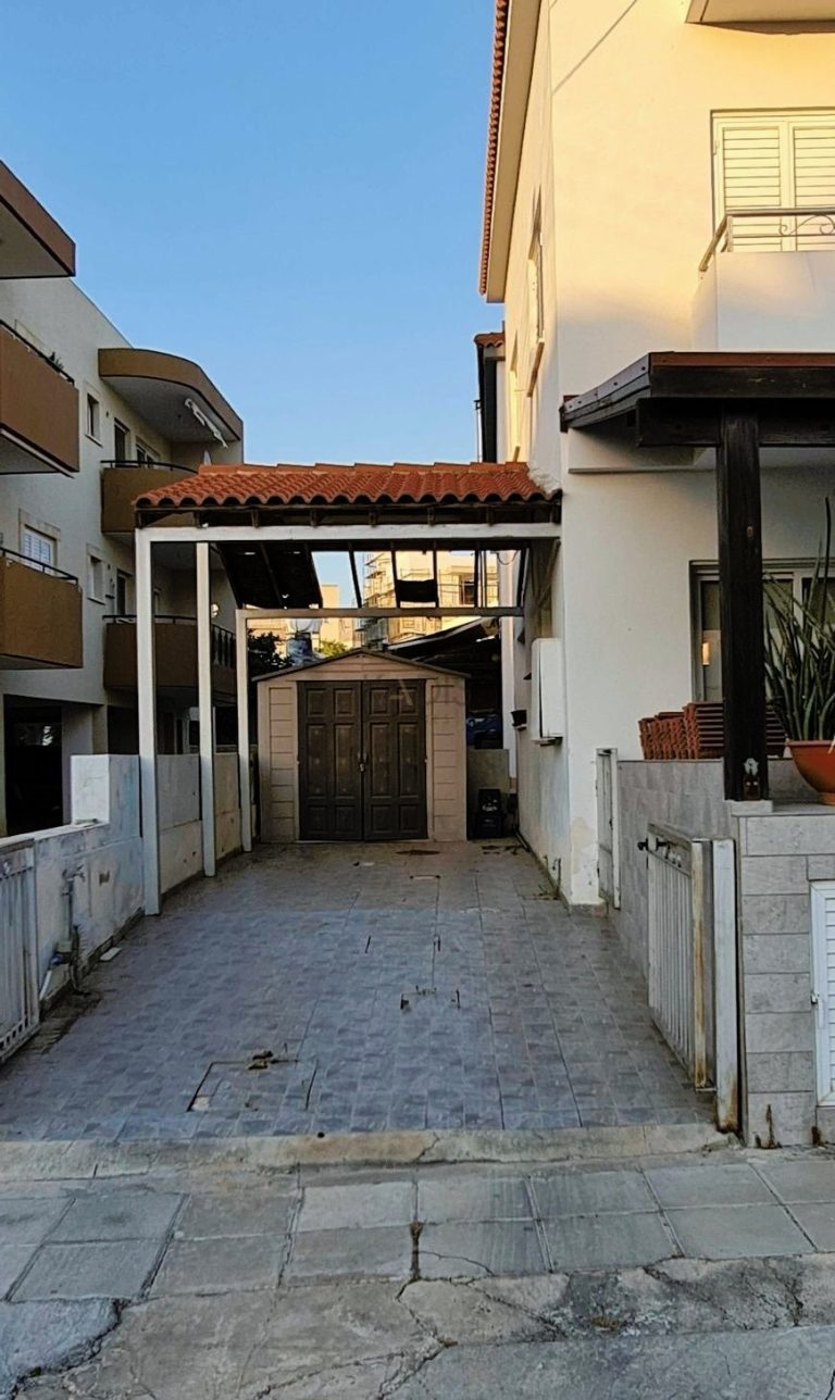 3 Bedroom House for Sale in Latsia, Nicosia District