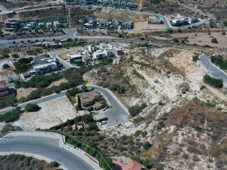 1,636m² Residential Plot for Sale in Limassol – Mesa Geitonia