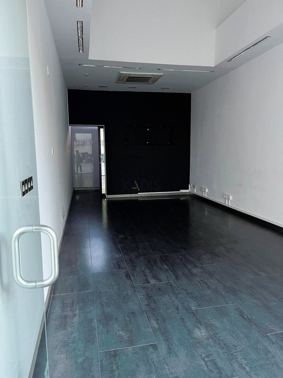 50m² Shop for Rent in Nicosia District