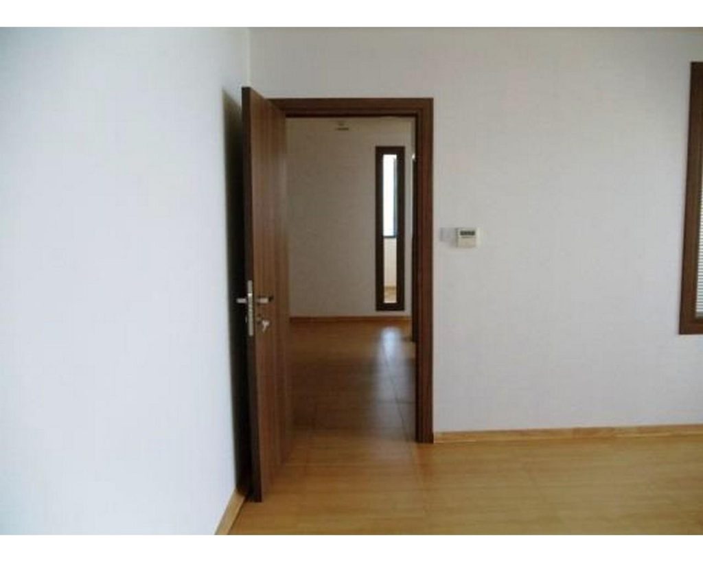 180m² Office for Rent in Agia Triada, Limassol District