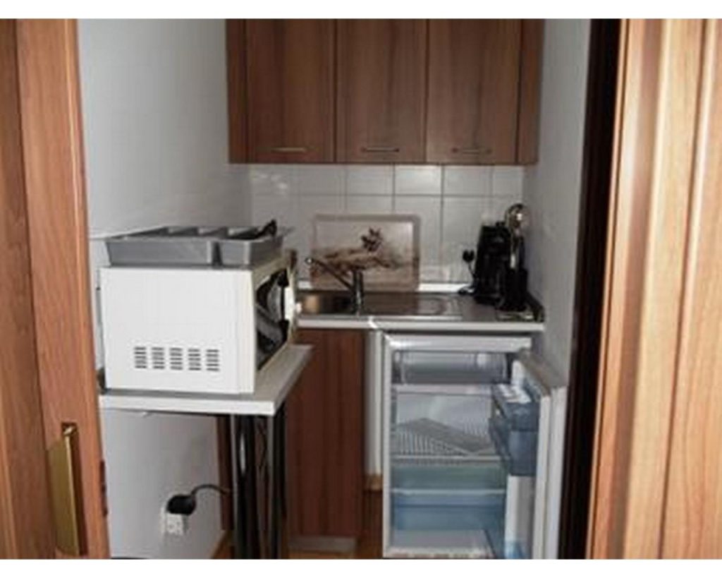 180m² Office for Rent in Agia Triada, Limassol District