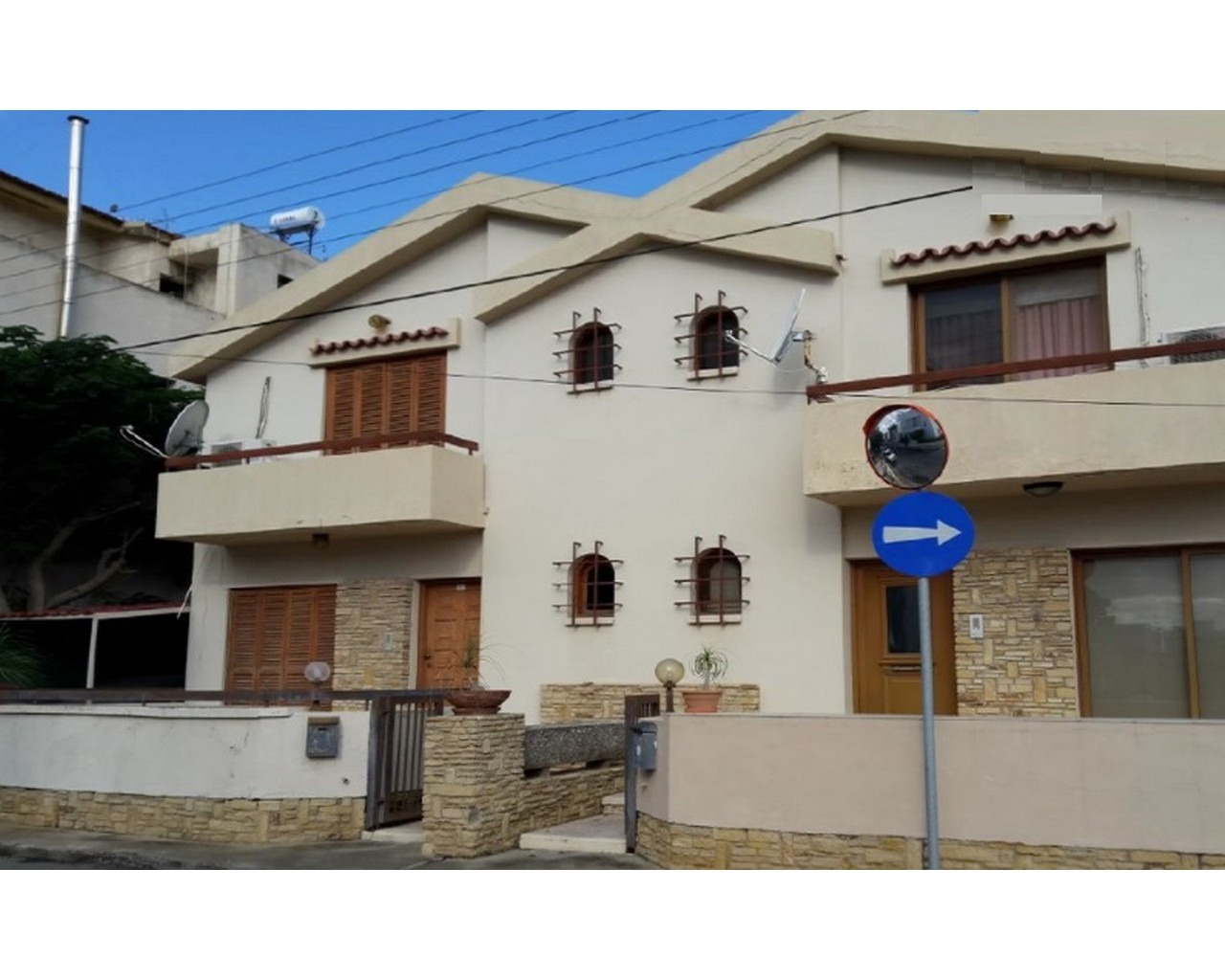 3 Bedroom House for Sale in Limassol – Agia Zoni