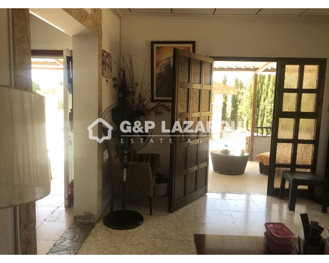 220m² Building for Sale in Agios Tychonas, Limassol District
