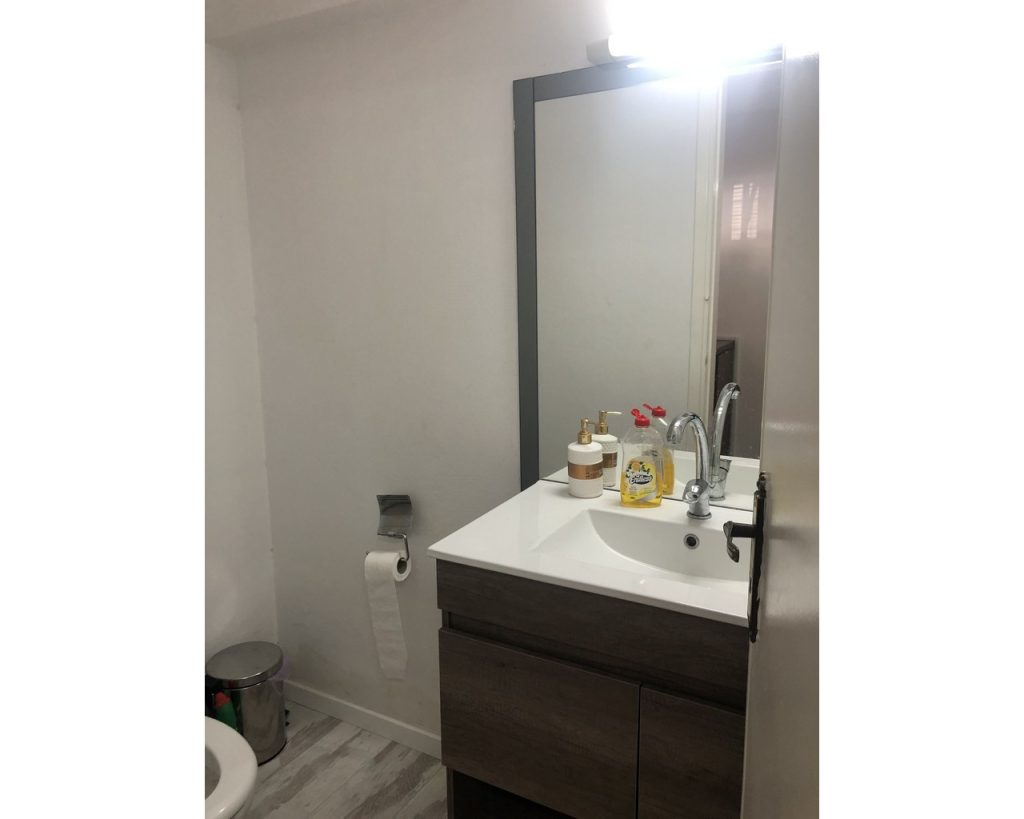 250m² Office for Rent in Agios Tychonas, Limassol District