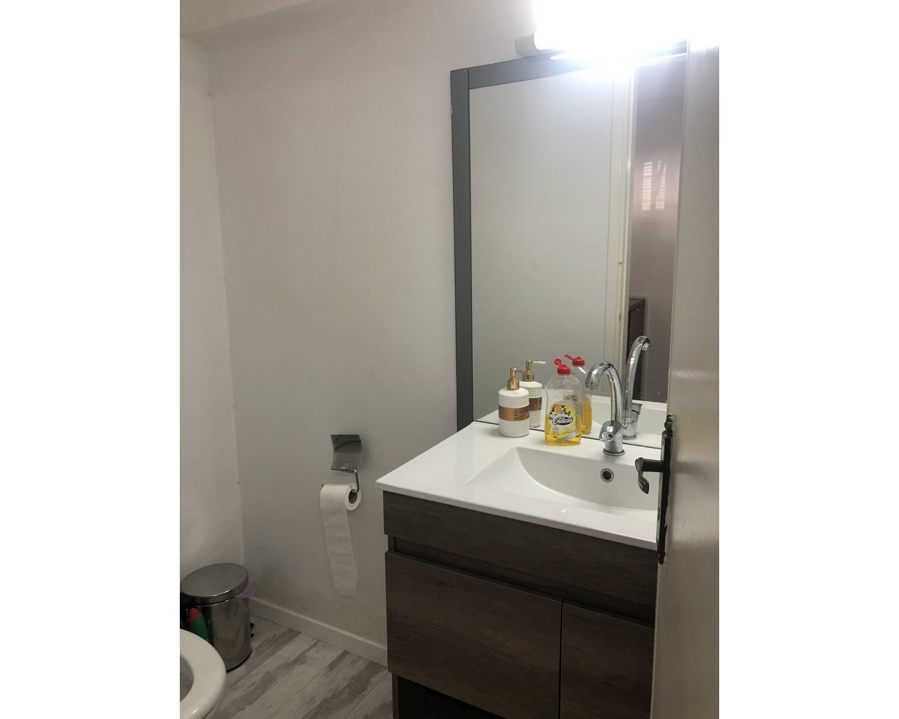 250m² Office for Rent in Agios Tychonas, Limassol District