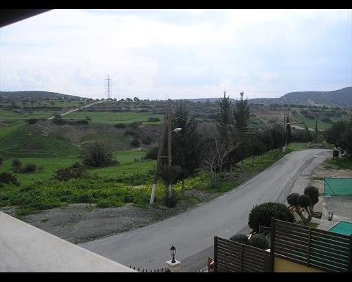 3 Bedroom House for Sale in Pentakomo, Limassol District