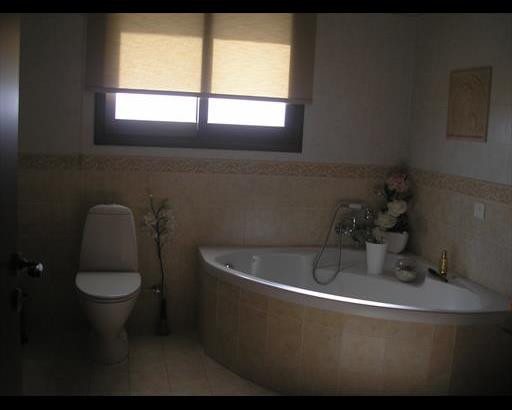3 Bedroom House for Sale in Pentakomo, Limassol District