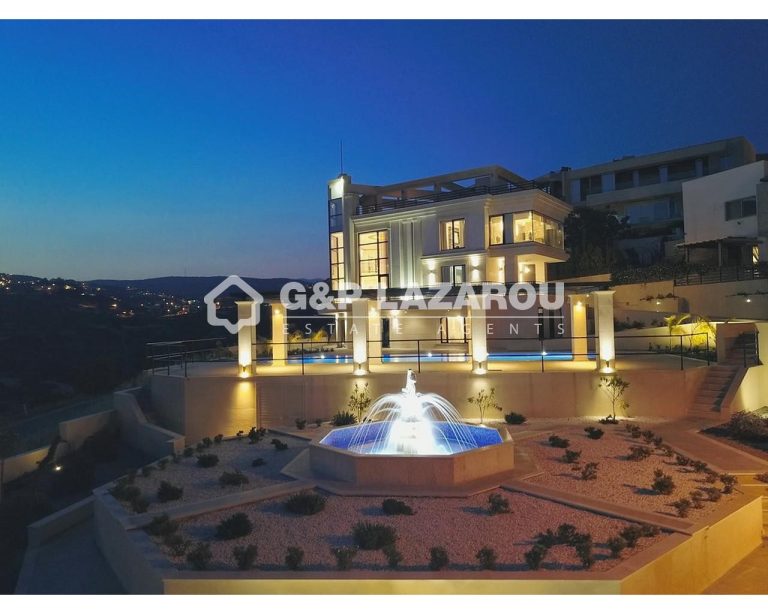 5 Bedroom House for Sale in Agios Tychonas, Limassol District
