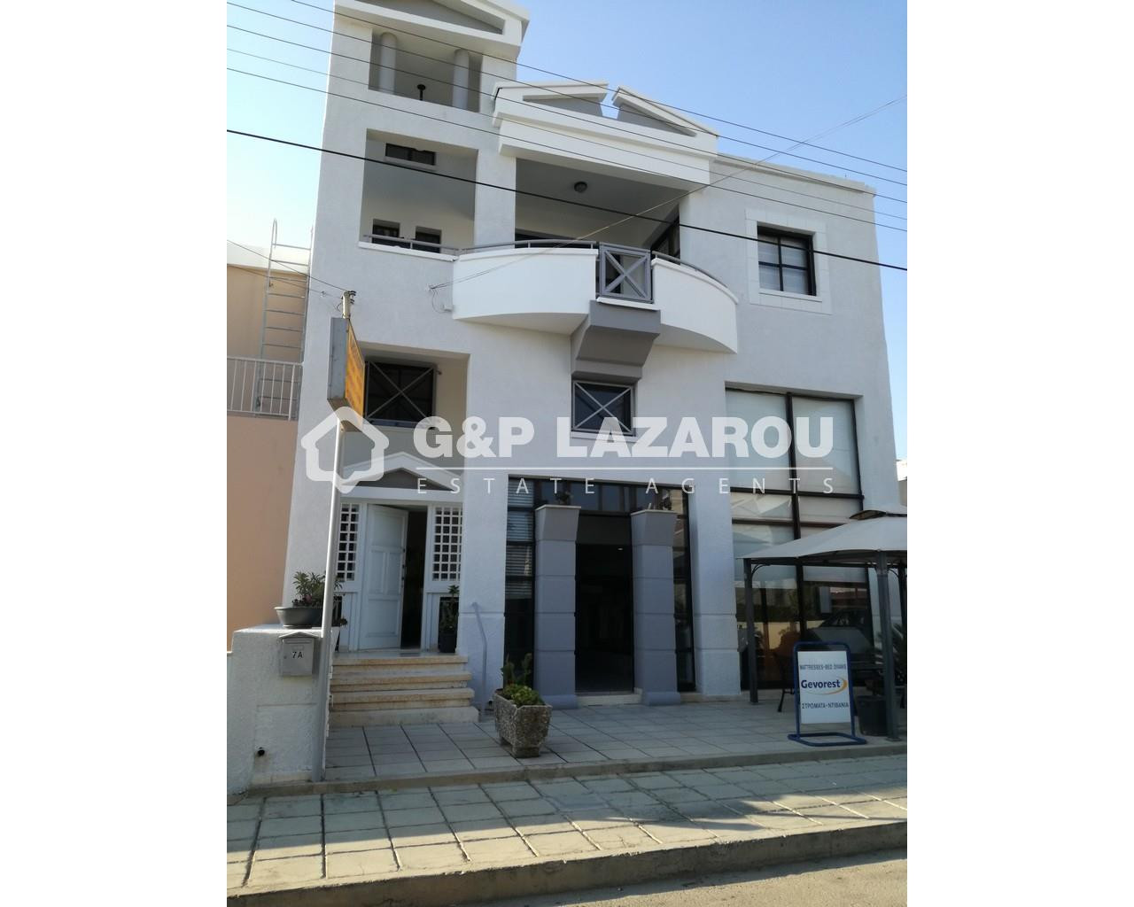 3 Bedroom House for Sale in Kato Polemidia, Limassol District