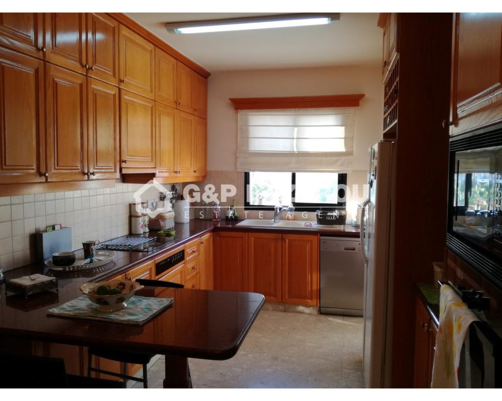 3 Bedroom House for Sale in Kato Polemidia, Limassol District