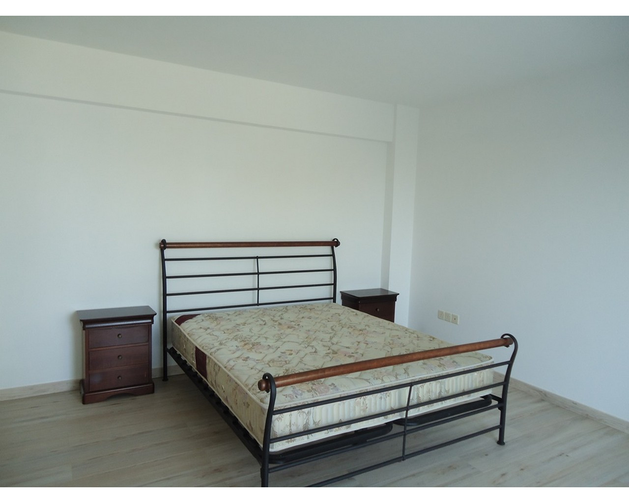 5 Bedroom House for Sale in Agios Tychonas, Limassol District